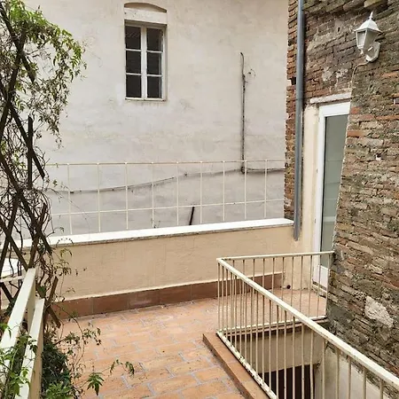 Apartment Tipico Bilocale In Centro Citta